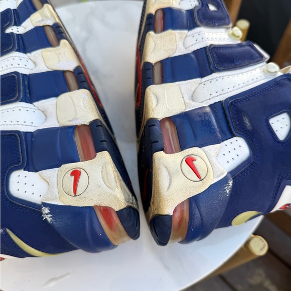 Nike White and Blue - Picture 9 of 11